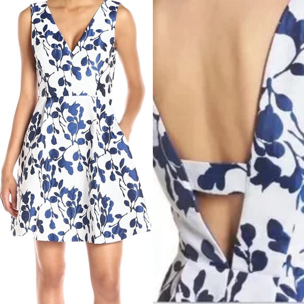 Betsey Johnson Floral Jacquard Dress Size 8 White Blue Metallic Flower Print